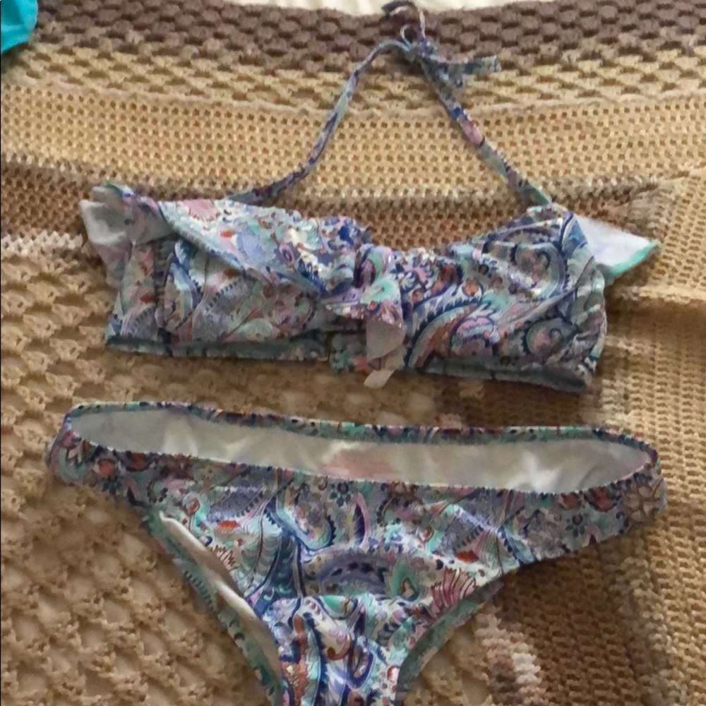Bathing suit